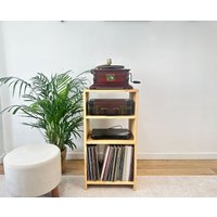 Mid Century Plattenspieler Ständer - Schrank Mit Aufbewahrung Handgefertigte Lp Konsole Retro Media Tisch Mid Century Plattenspieler Ständer - Schrank Mit Aufbewahrung Handgefertigte Lp Konsole Retro Media Tisch von CreativeArchitDesign