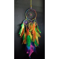Regenbogen Traumfänger Handgefertigter Boho Wandbehang Mit Federn Regenbogen Traumfänger Handgefertigter Boho Wandbehang Mit Federn von CreativeChix16