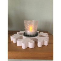 Winterliches Schneeflocken Windlicht Mit Gefrostetem Gläschen von CreativeHolzShop