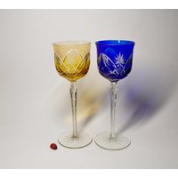 2 Hübsche Römer/Weingläser Kristallglas Geschliffen Bunter Überfang Je 21cm Hoch Gelb & Blau Vintage Trinkgefäße 70Er 2 Hübsche Römer/Weingläser Kristallglas Geschliffen Bunter Überfang Je 21cm Hoch Gelb & Blau Vintage Trinkgefäße 70Er von CreativeMacroArt