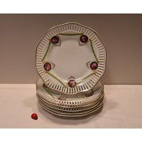 5 Alte Dessertteller/Zierteller Porzellan Durchbrochener Rand 17cm Durchm. Blumenranken Art Déco 40Er Vintage Retro 5 Alte Dessertteller/Zierteller Porzellan Durchbrochener Rand 17cm Durchm. Blumenranken Art Déco 40Er Vintage Retro von CreativeMacroArt