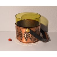 Kultiger Eiswürfelbehälter Aus Grünem Rauchglas Im Kupferhalter/18cm Hoch Barzubehör 60Er Mid Century Vintage Retro von CreativeMacroArt