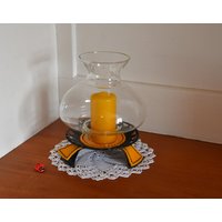 Kultiges Windlicht Bzw. Kerzenhalter Aus Metall & Gelbem Kunstleder/15cm Hoch 70Er Vintage Retro Wohndeko Tischdeko von CreativeMacroArt