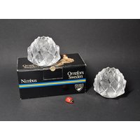 Orrefors Sweden 2x Kerzenhalter "Artischocke" Nimbus Aus Kristallglas/Berit Johansson Je 6cm Hoch Ovp Wohndeko Tischdeko Orrefors Sweden 2x Kerzenhalter "Artischocke" Nimbus Aus Kristallglas/Berit Johansson Je 6cm Hoch Ovp Wohndeko Tischdeko von CreativeMacroArt