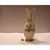 Schlanke Henkelvase Von Bareuther Waldsassen/Porzellan Golddekor 50Er 60Er Mid Century Vintage Blumenvase von CreativeMacroArt
