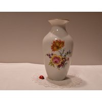 Vase Von Hutschenreuther/Weißes Porzellan Üppiges Blumendekor Tischvase 90Er Jahre True Vintage Retro von CreativeMacroArt