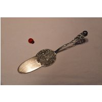 Verspielter Tortenheber/Kuchenschaufel Hildesheimer Rose Versilbert 20, 5cm Lang Servierbedarf 60Er 70Er Vintage Retro von CreativeMacroArt