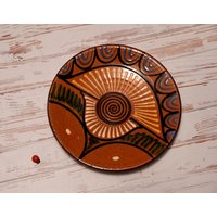 Wandteller Aus Keramik Von Puigdemont Spain/27cm Durchm. 70Er Wohndeko Vintage Tischdeko Schale Handgemalt Signiert Wandteller Aus Keramik Von Puigdemont Spain/27cm Durchm. 70Er Wohndeko Vintage Tischdeko Schale Handgemalt Signiert von CreativeMacroArt