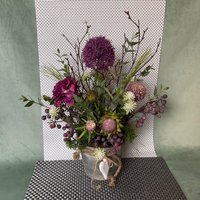 Künstliches Gesteck Mit Verschieden Materialien Im Metalltopf Künstliches Gesteck Mit Verschieden Materialien Im Metalltopf von CreativeSeidenblumen