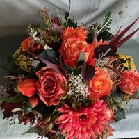 strauß Mit Rosen Und Andere Materialien in Orange von CreativeSeidenblumen
