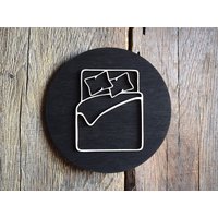 Türschild Schlafzimmer, Türschild, Holzgeschenk, Holzdekor, Toilettenschild, Badezimmerschild von CreativeSpaceSK