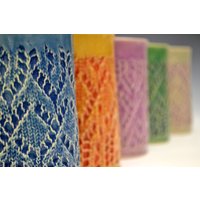 Spitze Stricktasse Handgemachte Keramiktasse Made To Order von Creativewithclay