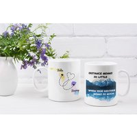 Geschenke Für Bruder Von Schwester Fernbecher, Geschwister Geschenk Personalisiert Ferngeschenk, Tasse Haus Wärmende Neues Zuhause von CreatorsCove