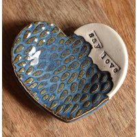 Blau - Avett Brothers Zitat, Say Love, Handgemachtes Keramik-Schmuckstück Herz Blau - Avett Brothers Zitat, Say Love, Handgemachtes Keramik-Schmuckstück Herz von CreektreeClay