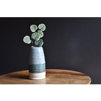 Handgemachte Vase Mit Knospe, Blau von CreektreeClay