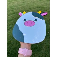 Connor The Cow Squish Spiegel, 8In, Squishmallow Dekor von CrispOfficial