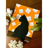 Schwarze Katze Mit Jasmin Blumen Kunstdruck 5 X 7 Zoll Druck Floraler Muttertagsgeschenk Geschenk Für Verrückte Katzendame von CrispyMeowsArt
