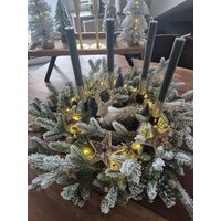 Adventskranz Gold Grün Adventsgesteck Led Stabkerzen Haltbar Xxl 50cm Adventskranz Gold Grün Adventsgesteck Led Stabkerzen Haltbar Xxl 50cm von CrispysDesign