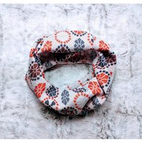 Handgemachte Blumen Schlauchschal in Vintage Rot & Blau Gestrickt von CritterHarmony