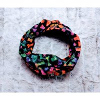 Regenbogen Stolz Haustier Infinity Schal Handgemachter Recycelter Flanell von CritterHarmony