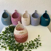 Hängekorb Gehäkelt, Aufbewahrungskorb, Utensilo Hängekorb Gehäkelt, Aufbewahrungskorb, Utensilo von CrochetLeeDesign