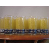Vintage Set Aus 9 Gläsern von CrossroadStudio