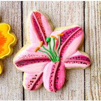 Lily Ausstecher/Lilie Blume Ausstechform Frühjahr Frühling von CrumbleWorks