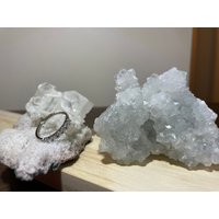 Natürlicher Apophyllit Cluster/Schmuckhalter Kristall Natürlicher Apophyllit Cluster/Schmuckhalter Kristall von CrystalDesignByJC