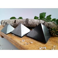 Shungit Pyramiden + Würfel Schutz Vor Emf Strahlung > Router, Dect, 5G, Wlan, Wifi, Smart Devices, Mikrowellen; Elektrosmog Neutralisieren von CrystalWizards