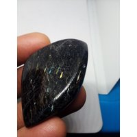 Sehr Seltener Grönlandfarbener Nuummit Mit Einzigartigen Feuern - #756 Von Hand Geschnitten Und Poliert Feste Minen Krypto Akzeptiert von CrystalflowSpirit