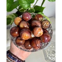 Mini Sardonyx Kugeln Mini Sardonyx Kugeln von CrystallineEarthShop