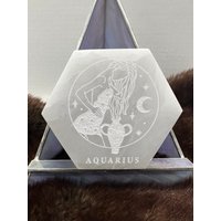 Wassermann Sternzeichen Geätzt Selenit, Konstellationen, Astrologie Selenit Ladeplatte, Premium Qualität, A5130 Made in Appleton, Wi Usa von CrystalsAhoy