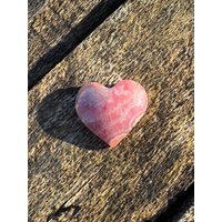 Schöner Echter Rhodochrosit Kleines Herz Flach Von Einer Seite Aus Argentinien - Heilende Seltene Chakra Geschenke von CrystalsForYouUK