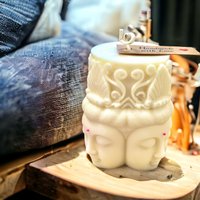 Buddha Kerze, Guanyin/Tathagata/Viergesichtige von CrystalsOilsCandles