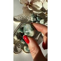 Moosachat Trommelsteine von CrystalsOilsCandles