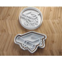 Graduation Embosser & Ausstechform-Set | Abschluss-Hut Abschlussrolle von CubicCraftCreations