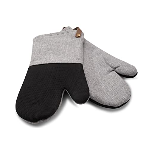 Cuisinart Ofenhandschuhe aus Neopren, Grau, 2er-Set, Ofenhandschuhe mit anthrazitfarbener Fischgrätenmanschette, Kunstleder-Aufhängeschlaufe, Neopren, rutschfest, hitzebeständige Ofenhandschuhe von Cuisinart