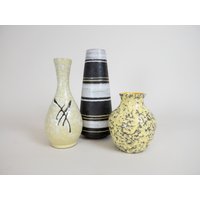Drei Gelbe Mid Century Keramik Vasen von CurialVintage