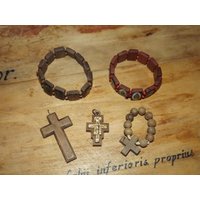 Set Von 5 Christlichen Holzelementen - Holzkreuz Holz Dizainier One Decade Rosenkranz Ring Icon Armbänder von CuriositesFrancaises