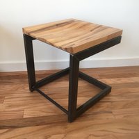 Ahorn Und Stahl Moderner Hocker Ahorn Und Stahl Moderner Hocker von CuriousForm
