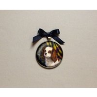 Kavalier Kng Charles Ornament, Wand Hund Portrait-Miniatur, Christbaumkugel, Hund-Galerie, Kunst, Portrait, Hundeliebhabergeschenk, Hundebesitzer von CuriousPortraits