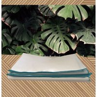 Set Weiße Stoffservietten/Tischsets, Frostweiße Gabardine Handgemachte Servietten Und Tischsets von CushionsandMore