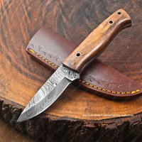 Damaszener Bushcraft Messer Mit Scheide | Feststehende Klinge Handgefertigtes Skinnermesser Jagdmesser Zelten Geschenk Für Ihn von CustomDamascusByJose