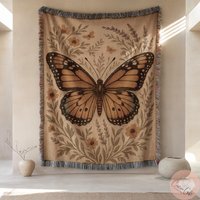 Butterfly Woven Blanket, Floral Pillow, Woven Throw, Gift For Her, Cozy Reading Gift, Custom Name Blanket, Warm Family Gift, Made in Usa von CustomGiftStudioND