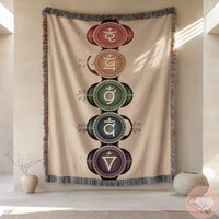 Chakra Woven Blanket, Pillow, Yoga Throw, Spiritual Inner Peace Decor, Mindfulness Gift, Zen Home Quality Throw von CustomGiftStudioND