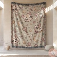 Cute Cat Woven Blanket Anime Pillow Cover Magical Girl Decor Pastel Goth Throw Kawaii Home Moon Star Gift Cute Cat Woven Blanket Anime Pillow Cover Magical Girl Decor Pastel Goth Throw Kawaii Home Moon Star Gift von CustomGiftStudioND