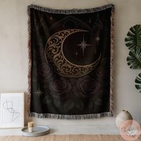 Moon Roses Woven Blanket, Whimsigoth Celestial Throw, Gothic Witchy Halloween Astrology Decor, Mystical Homedecor Gifts von CustomGiftStudioND