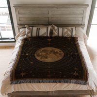 Moon Woven Blanket, Celestial Blanket Art, Space Throw, Starry Night Decor, Astronomy Gift, Unique Home Decor von CustomGiftStudioND