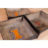 Benutzerdefinierte Logo Valet Tablett - Leder Catchall Mit Ihrer Wahl Graduierung, Jubiläum Oder Hochzeitsgeschenk von CustomLeatherGifts