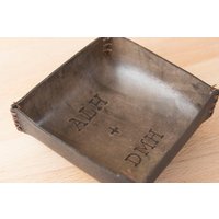 Individuelles Leder Tablett Personalisierter Antique Black Catchall von CustomLeatherGifts